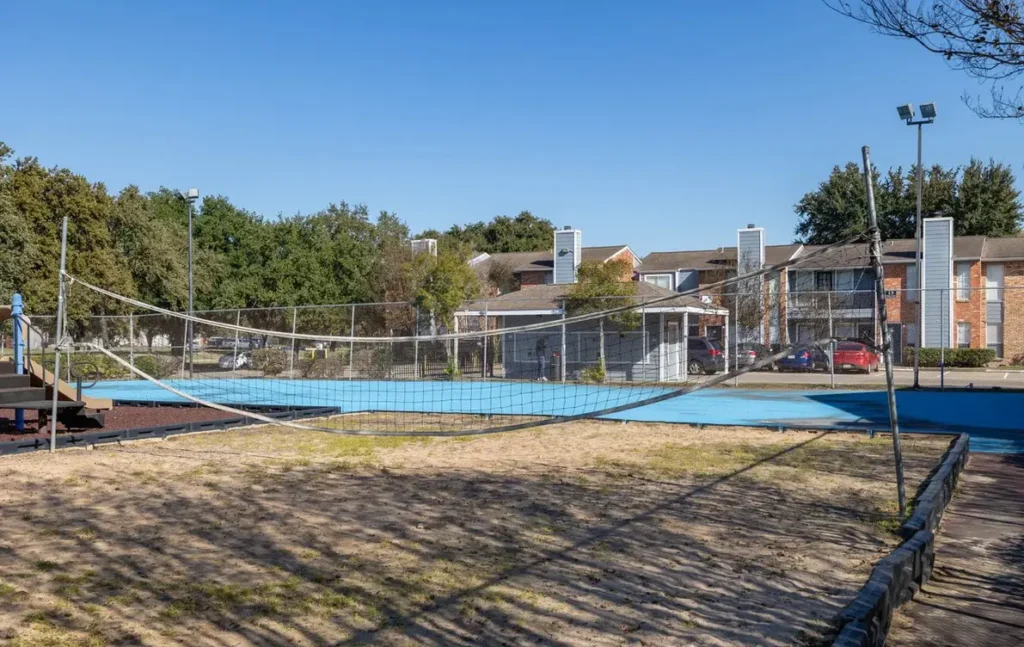 Ashford Court Apartments Volleyball Court